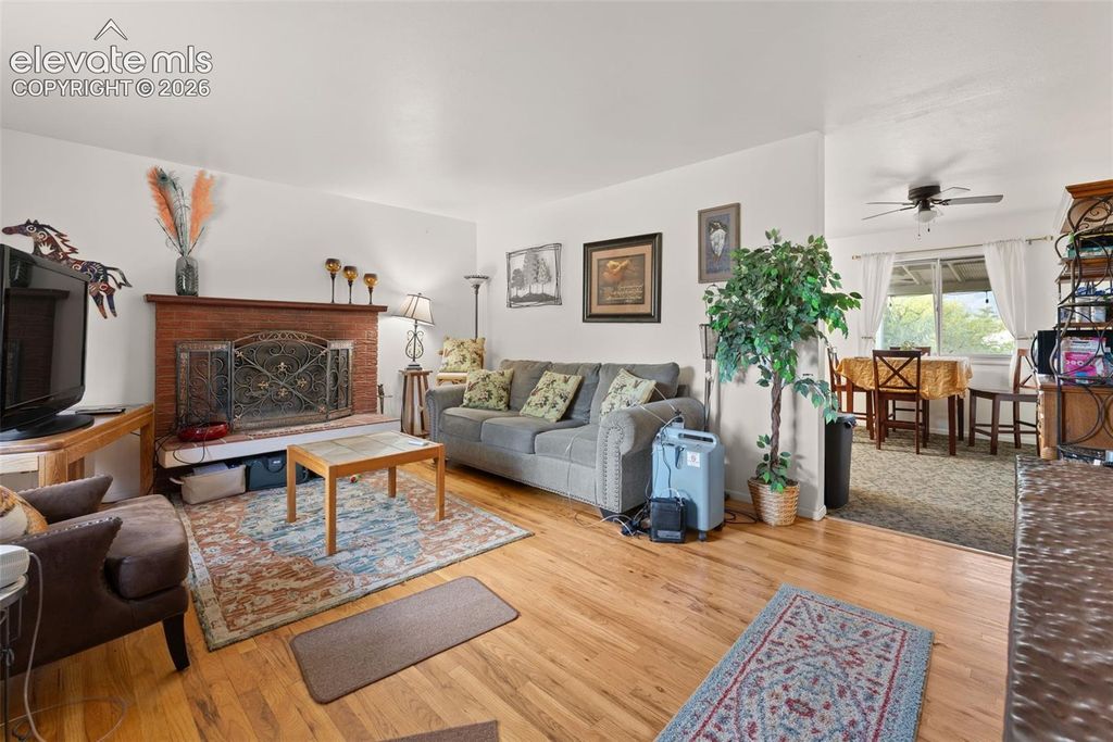 106 Lois Lane, Colorado Springs, CO 80904 — photo 2