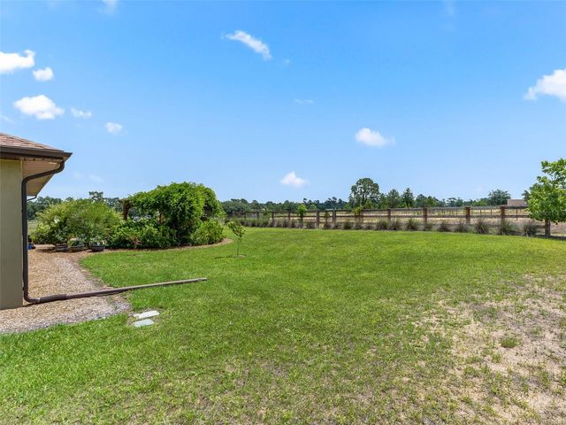 10725 SE 160TH COURT ROAD, Ocklawaha, FL 32179