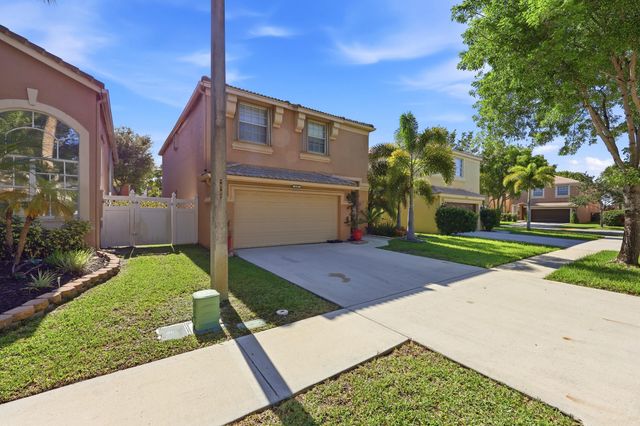 1327 Isleworth Court, Royal Palm Beach, FL 33411