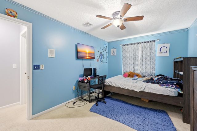 1327 Isleworth Court, Royal Palm Beach, FL 33411