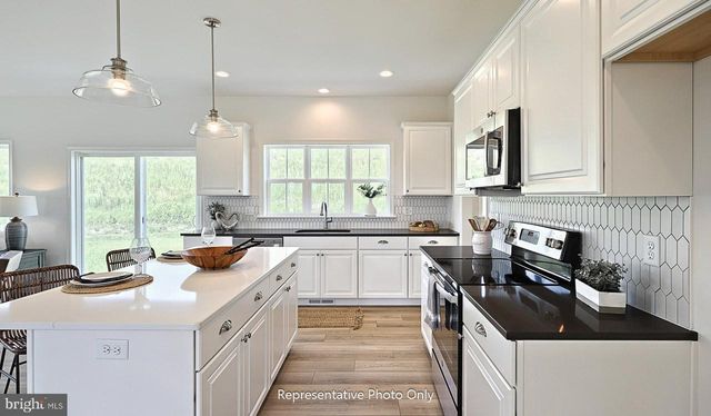 109 COPPER RIDGE DR, Newmanstown, PA 17073