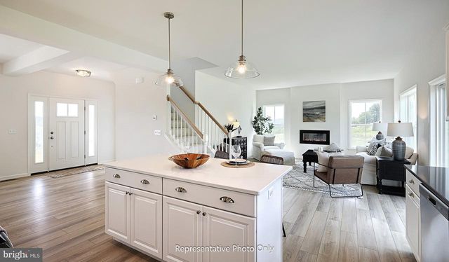109 COPPER RIDGE DR, Newmanstown, PA 17073