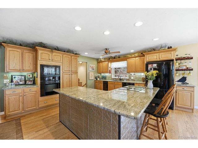 6640 Perry Park Blvd, Larkspur, CO 80118