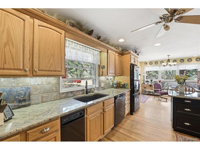 6640 Perry Park Blvd, Larkspur, CO 80118