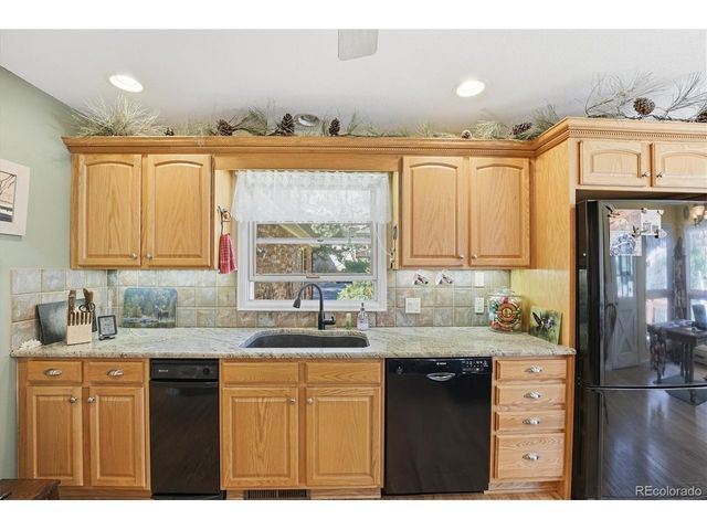 6640 Perry Park Blvd, Larkspur, CO 80118