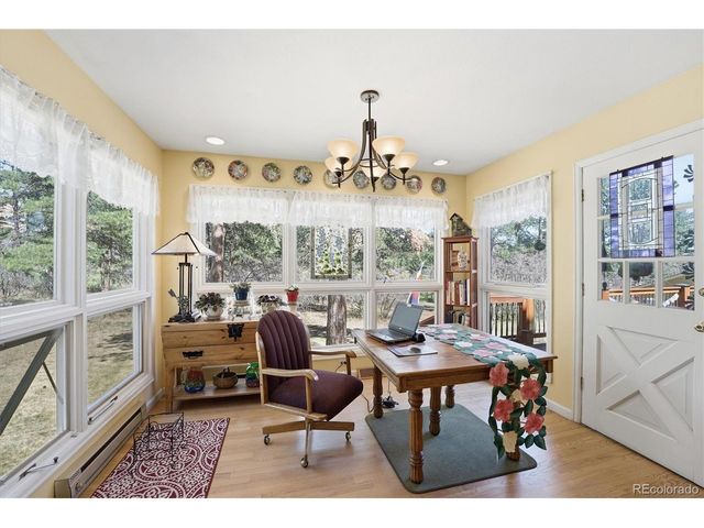 6640 Perry Park Blvd, Larkspur, CO 80118