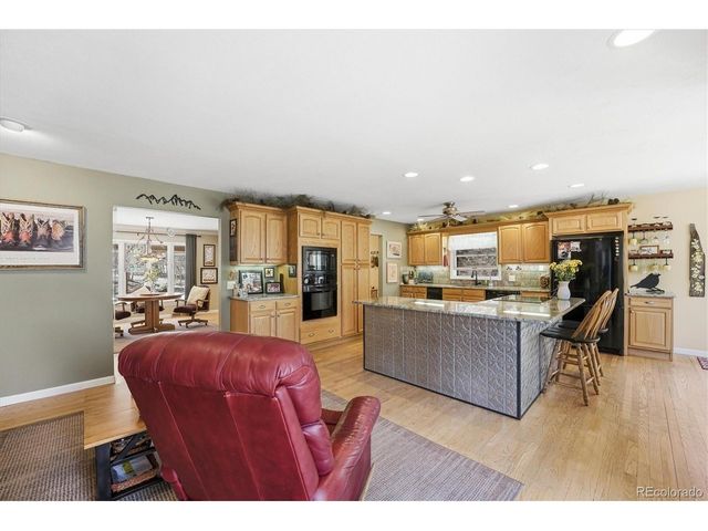 6640 Perry Park Blvd, Larkspur, CO 80118