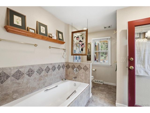 6640 Perry Park Blvd, Larkspur, CO 80118