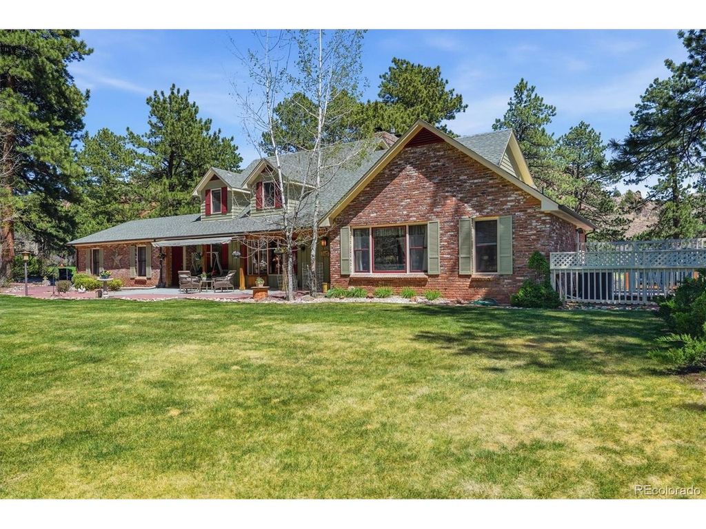 6640 Perry Park Blvd, Larkspur, CO 80118