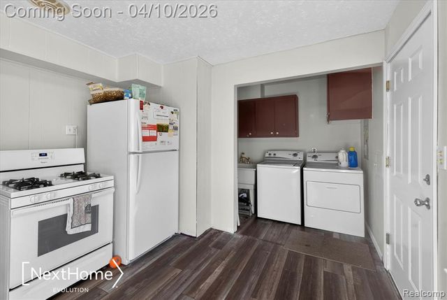 46295 Chatsworth Drive, Van Buren, MI 48111