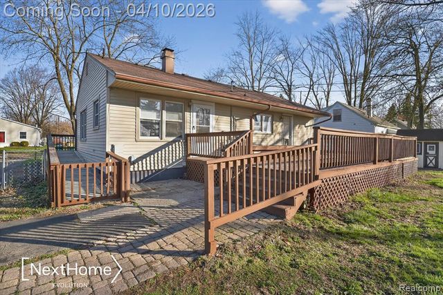 46295 Chatsworth Drive, Van Buren, MI 48111