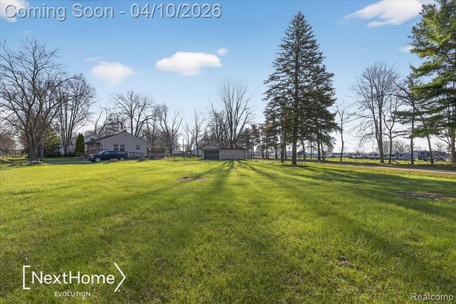 46295 Chatsworth Drive, Van Buren, MI 48111