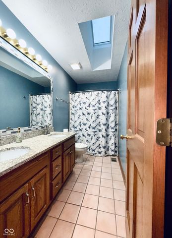 45 Meadowview Lane, Greenwood, IN 46142