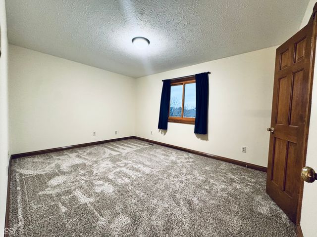 45 Meadowview Lane, Greenwood, IN 46142