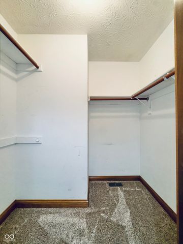 45 Meadowview Lane, Greenwood, IN 46142