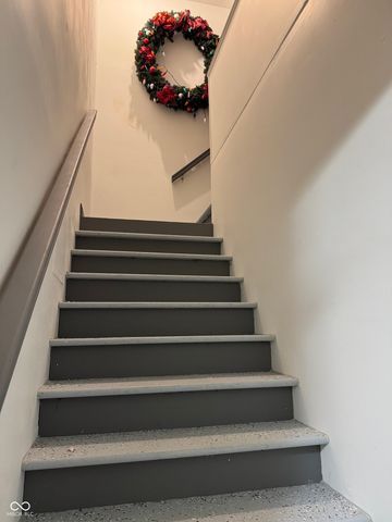 45 Meadowview Lane, Greenwood, IN 46142