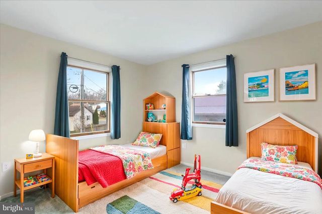 1349 CEDARWOOD DR, Hagerstown, MD 21742