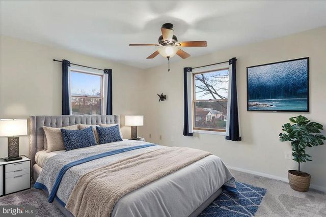 1349 CEDARWOOD DR, Hagerstown, MD 21742