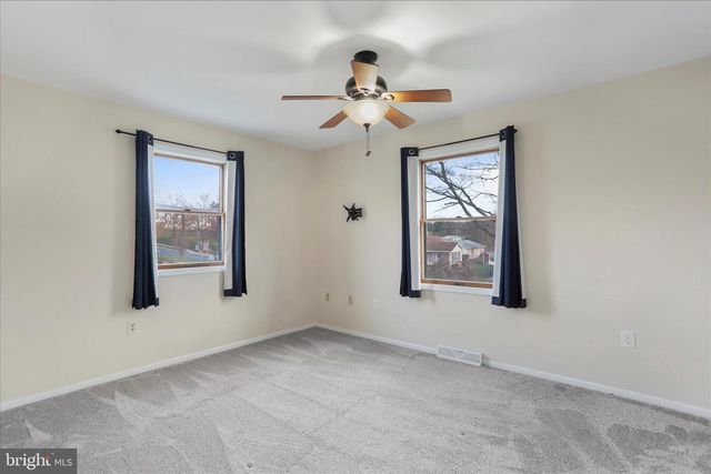 1349 CEDARWOOD DR, Hagerstown, MD 21742