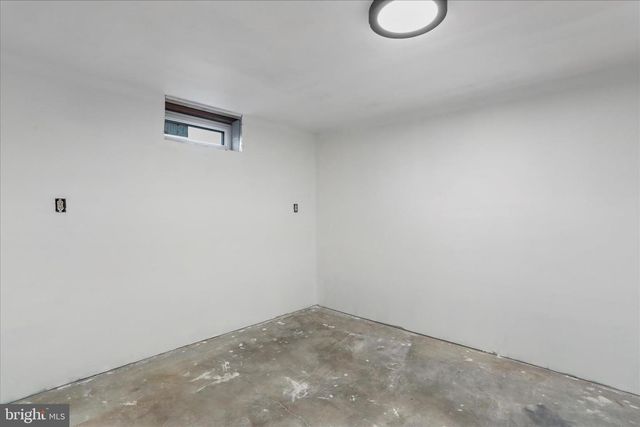 1349 CEDARWOOD DR, Hagerstown, MD 21742