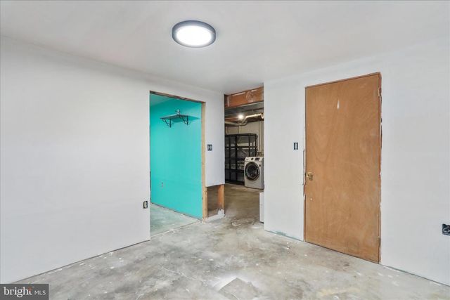 1349 CEDARWOOD DR, Hagerstown, MD 21742