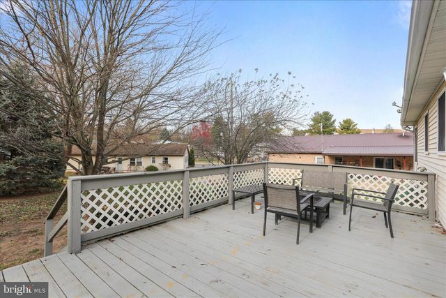 1349 CEDARWOOD DR, Hagerstown, MD 21742