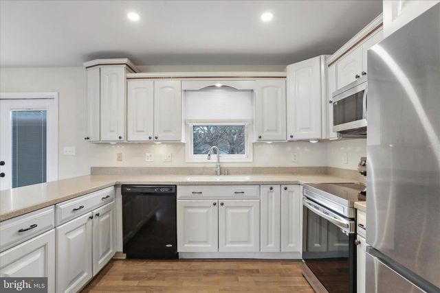 1349 CEDARWOOD DR, Hagerstown, MD 21742