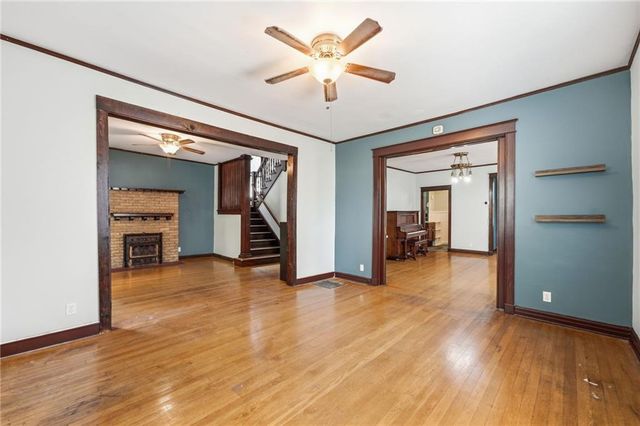3215 Central Street, Kansas City, MO 64111