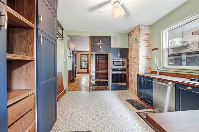 3215 Central Street, Kansas City, MO 64111