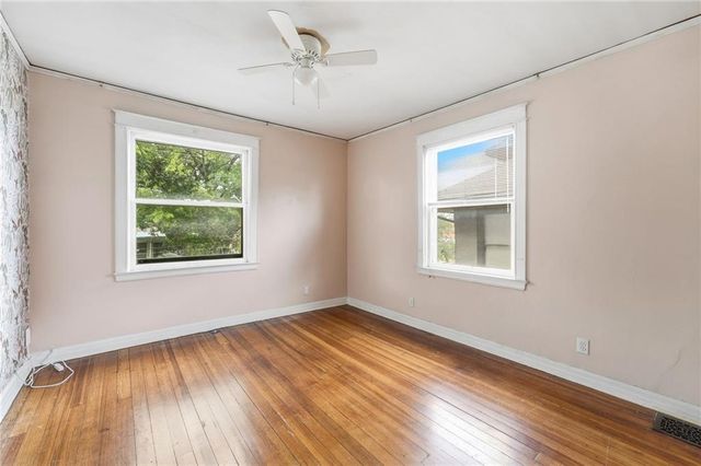3215 Central Street, Kansas City, MO 64111