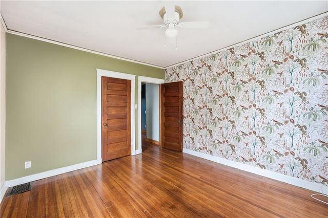3215 Central Street, Kansas City, MO 64111