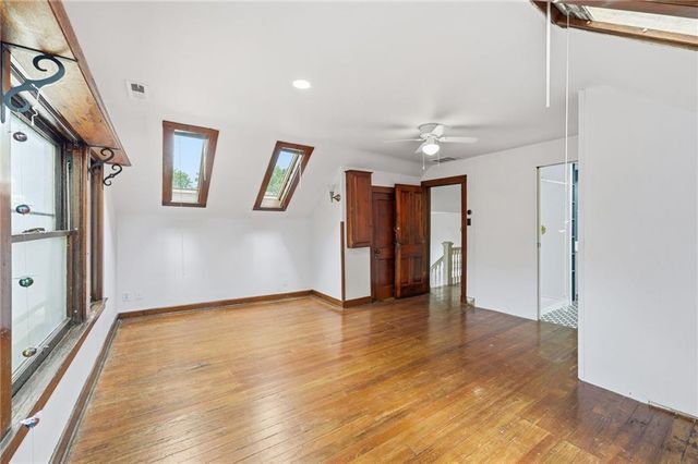 3215 Central Street, Kansas City, MO 64111
