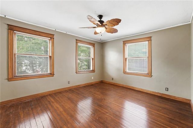 3215 Central Street, Kansas City, MO 64111