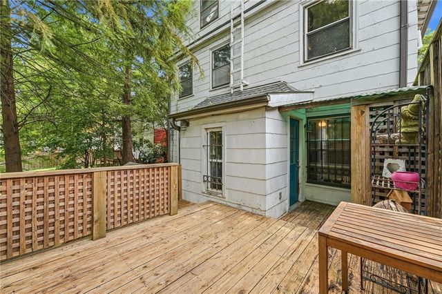 3215 Central Street, Kansas City, MO 64111