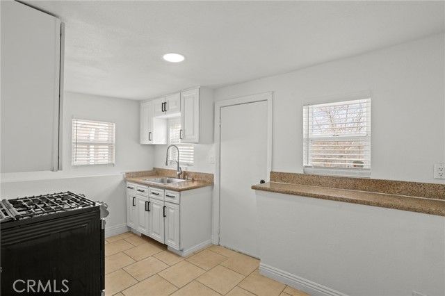 15398 6th, Victorville, CA 92395