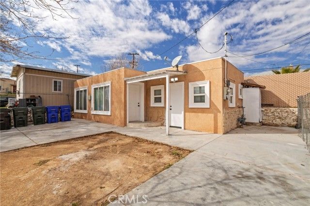 15398 6th, Victorville, CA 92395
