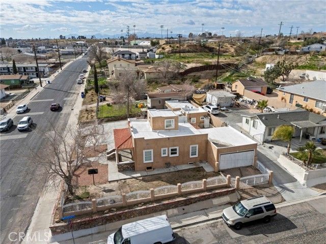 15398 6th, Victorville, CA 92395