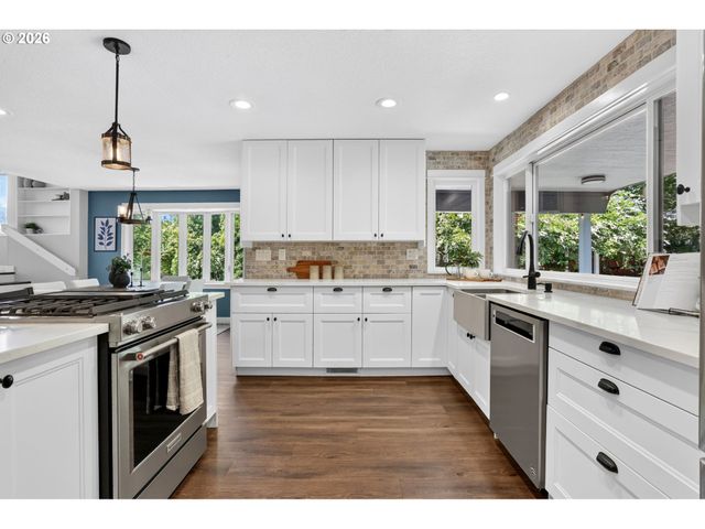 12157 Se 106TH Ave, Happy Valley, OR 97086