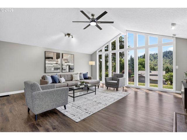 12157 Se 106TH Ave, Happy Valley, OR 97086