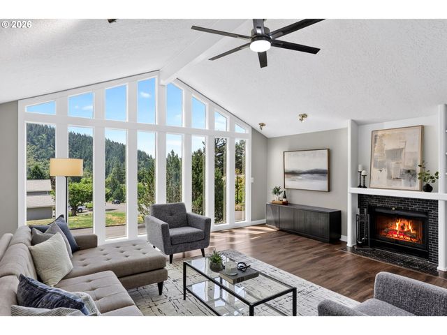 12157 Se 106TH Ave, Happy Valley, OR 97086