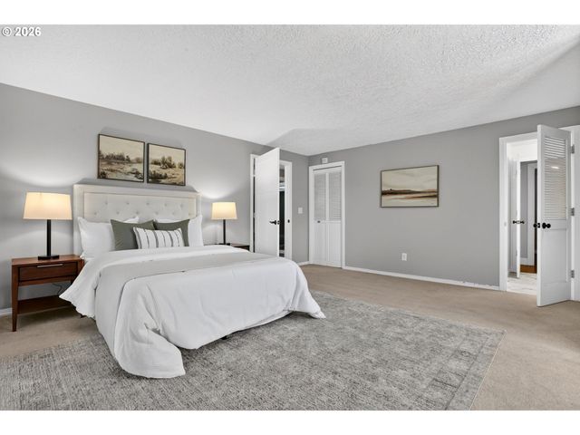 12157 Se 106TH Ave, Happy Valley, OR 97086