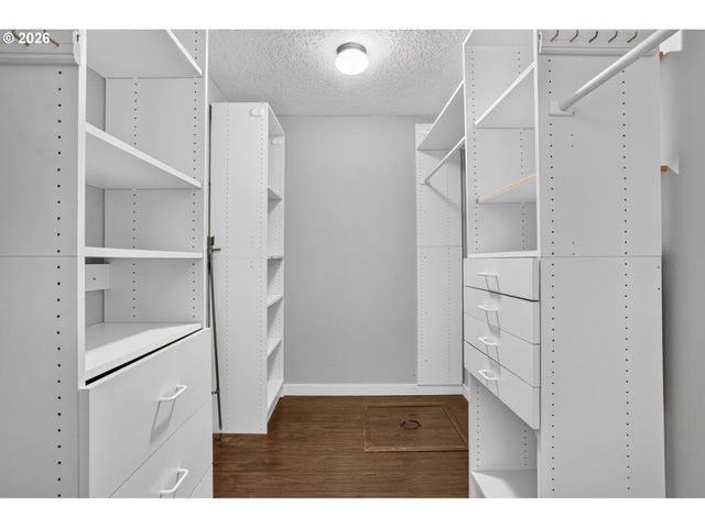 12157 Se 106TH Ave, Happy Valley, OR 97086