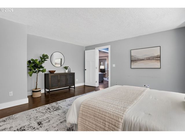 12157 Se 106TH Ave, Happy Valley, OR 97086