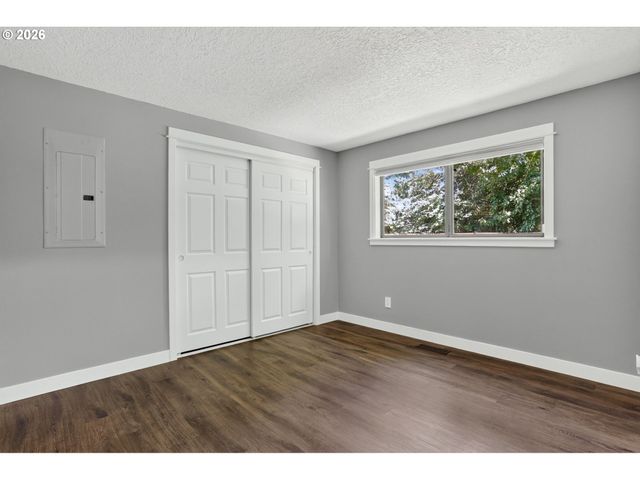 12157 Se 106TH Ave, Happy Valley, OR 97086