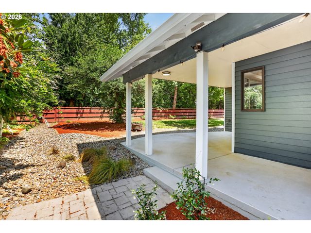 12157 Se 106TH Ave, Happy Valley, OR 97086