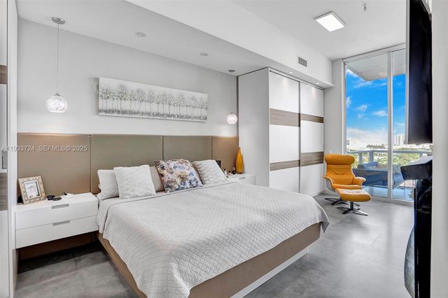 3029 NE 188th St 814, Aventura, FL 33180