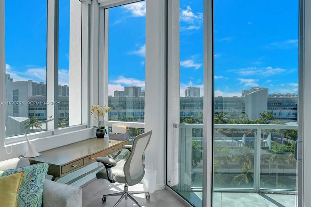 3029 NE 188th St 814, Aventura, FL 33180