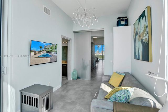 3029 NE 188th St 814, Aventura, FL 33180