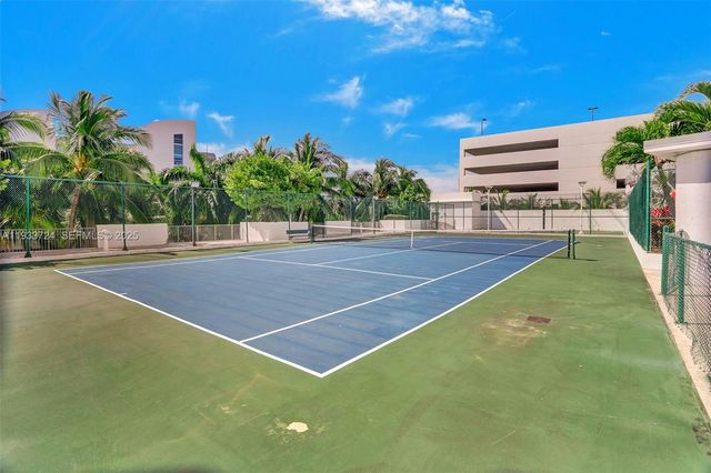 3029 NE 188th St 814, Aventura, FL 33180