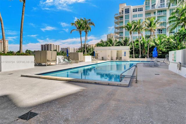 3029 NE 188th St 814, Aventura, FL 33180